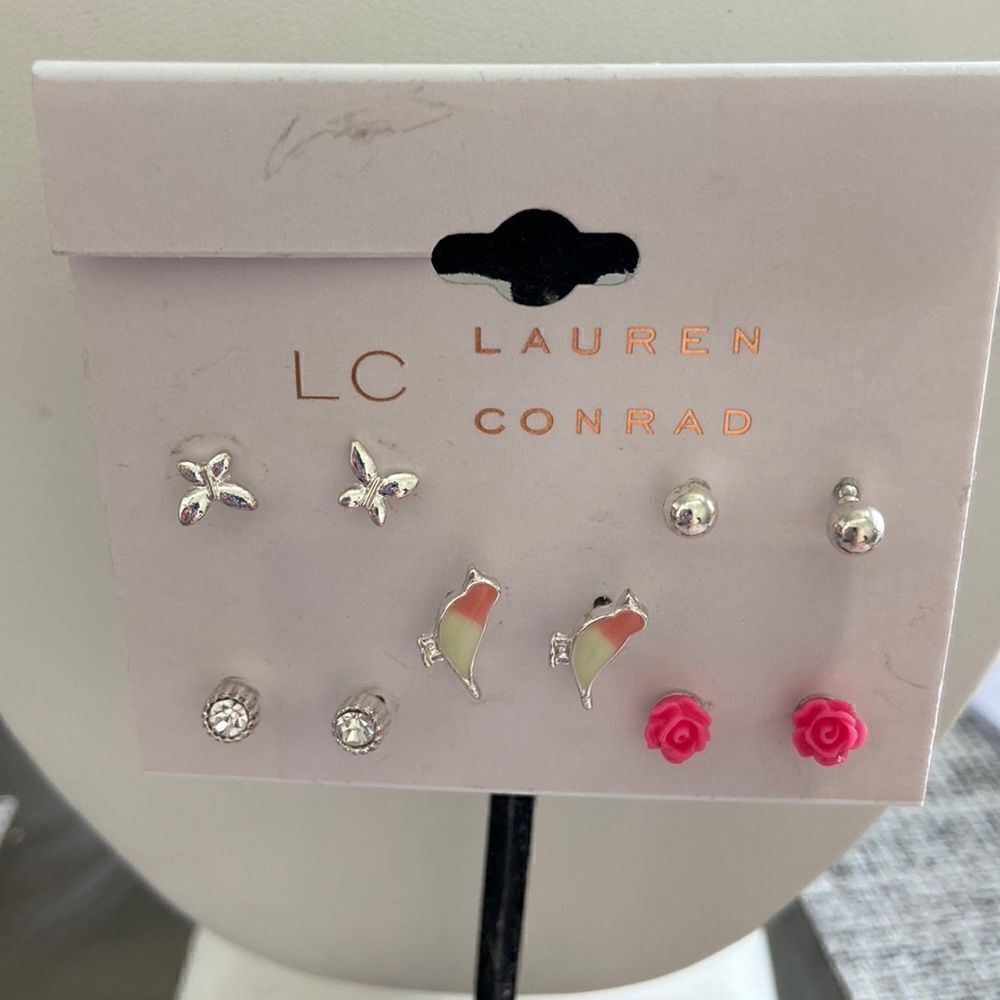 LaurenβConradβ6βpairβofβsmallβearringsβNWT